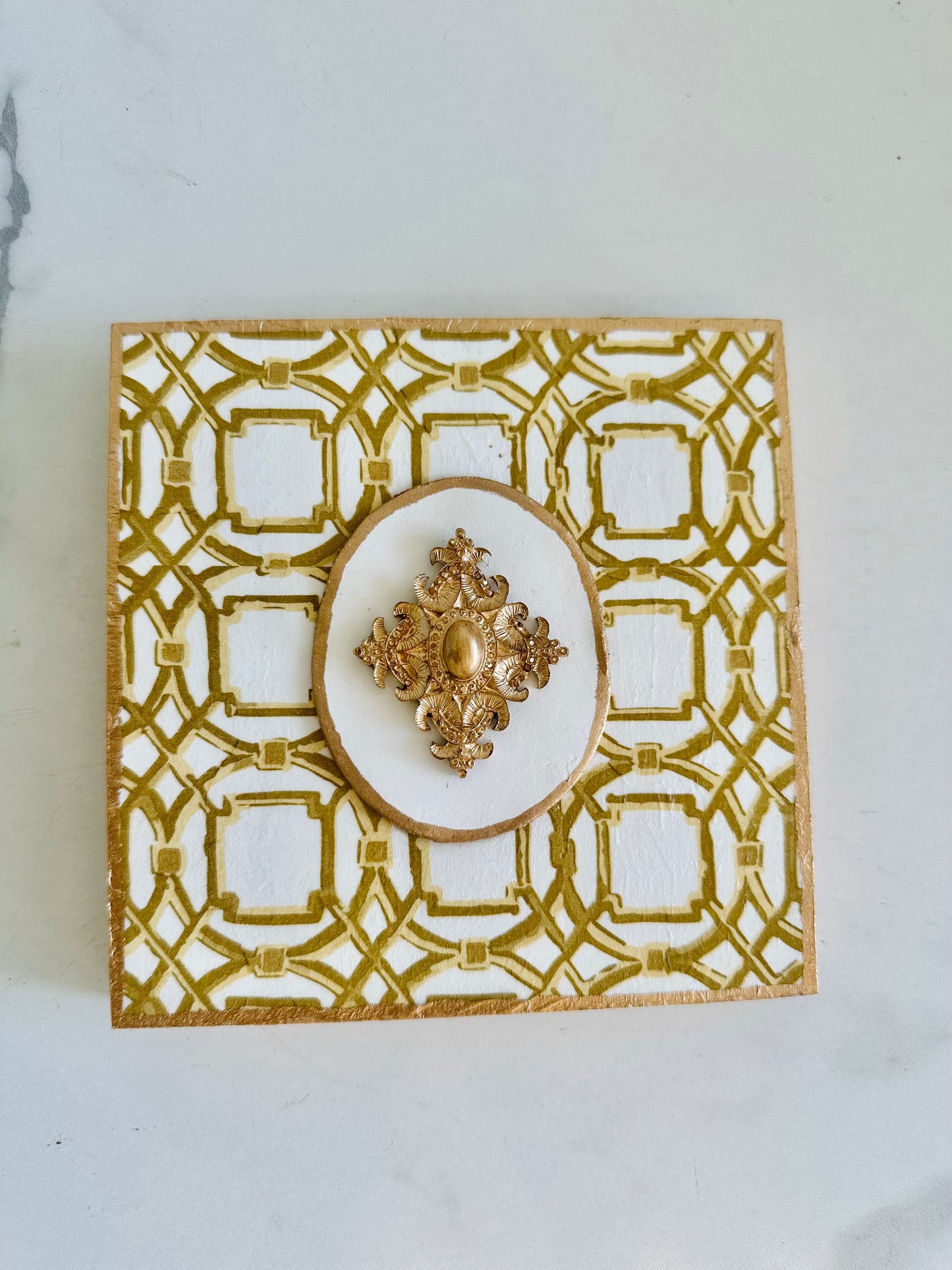 Gold Trellis Intaglio