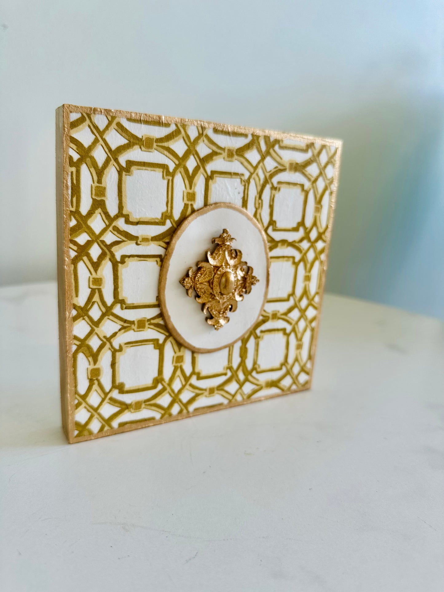 Gold Trellis Intaglio